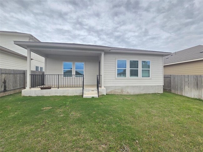 Building Photo - 220 Sun Grv Trl