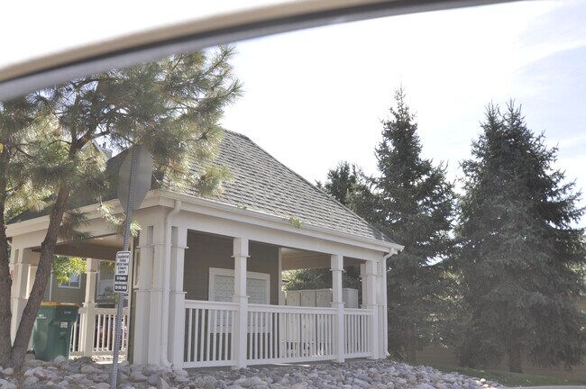 Building Photo - 6009 Castlegate Dr W