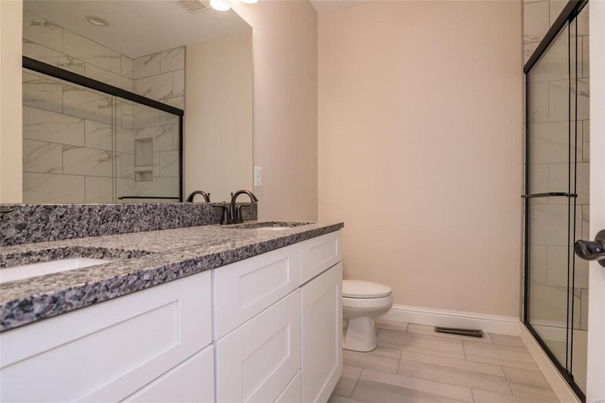 Building Photo - 200 Smola Woods Ct