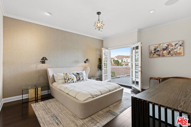 Building Photo - 2305 Canyonback Rd