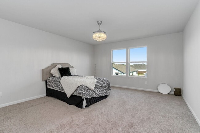 Building Photo - 845 Sugartree Dr