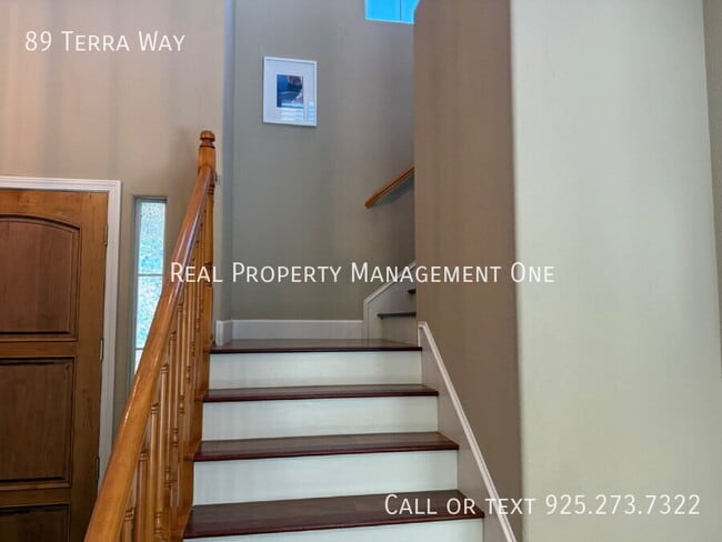 Building Photo - 89 Terra Way