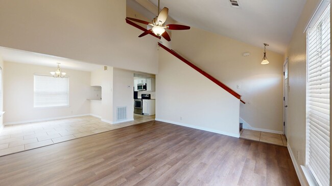 Building Photo - ONLY $1395 PLUS FREE FEBRUARY RENT!!!!