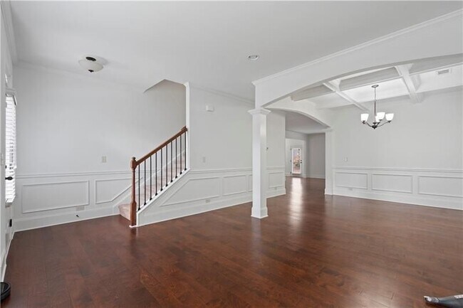 Building Photo - 2080 Redbarn Court