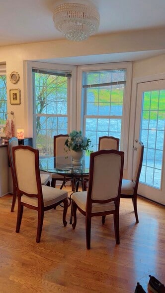 Building Photo - 110 Yorktowne Pl