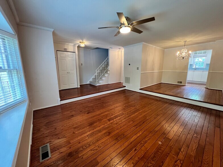 Building Photo - 2723 Carter Farm Ct