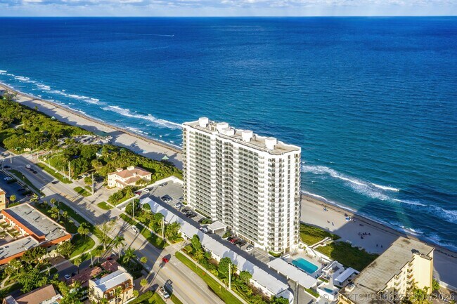 Building Photo - 250 S Ocean Blvd
