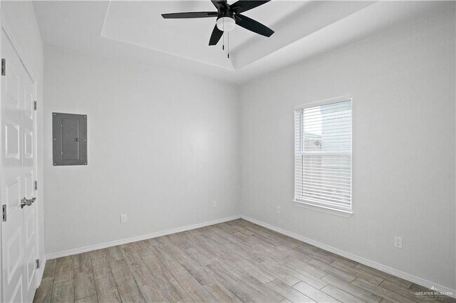 Building Photo - 1511 Playa Dr