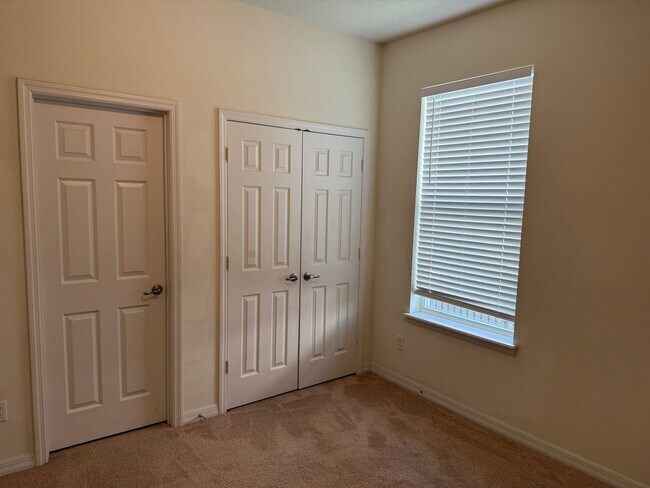 Building Photo - BEAUTIFUL 4 BEDROOMS, 3 BATHS,  SINGLE FAMILY HOME IN HARVEST LANDING IN CLERMONT