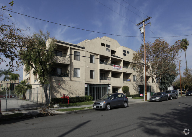 Bush Apartments - 2052 N Bush St Santa Ana CA 92706 | Apartment Finder