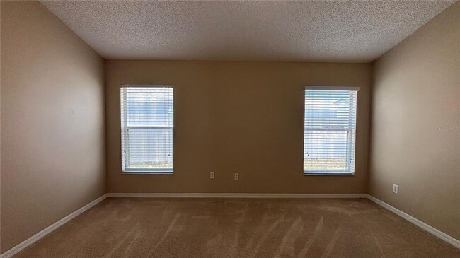 Building Photo - 252 Bramley Ct