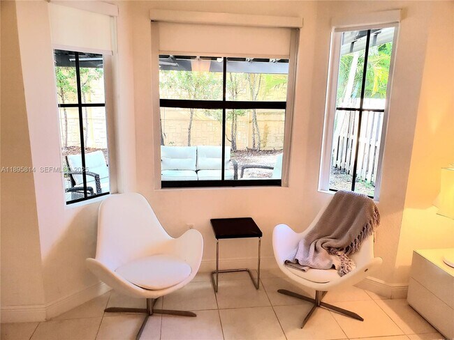 Building Photo - 9731 NW 10 Terrace