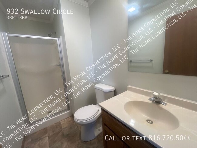 Building Photo - 932 Swallow Cir