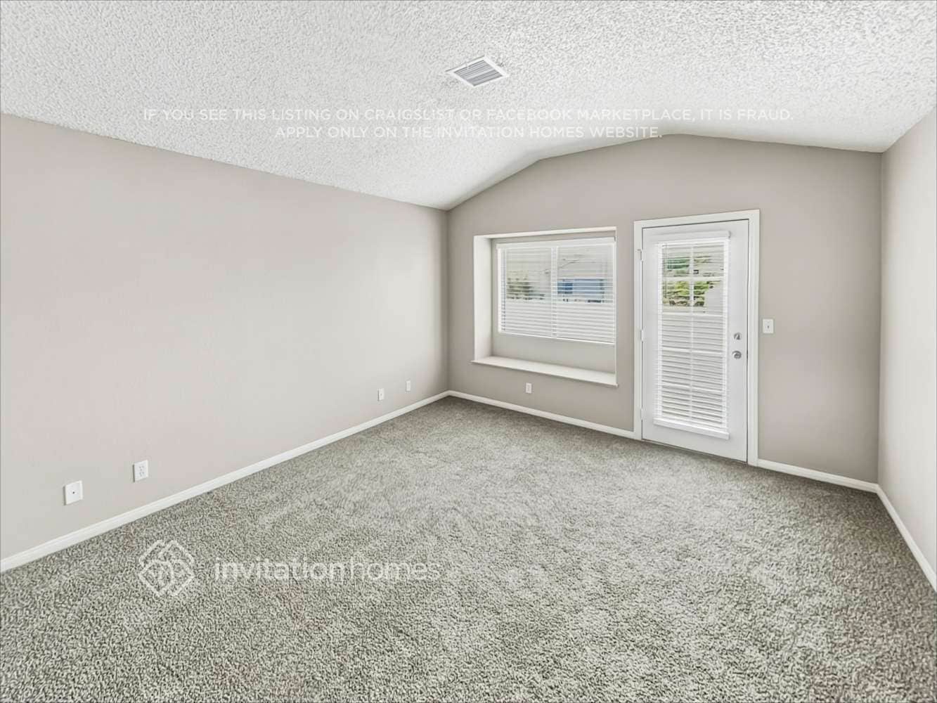 Building Photo - 3301 Hyannis Cir