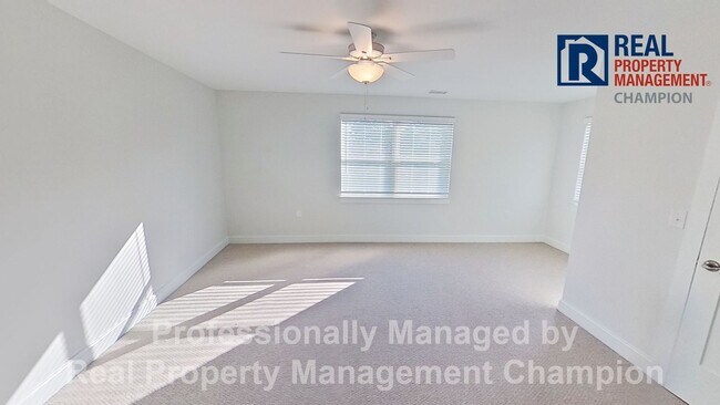 Building Photo - Newly Constructed Luxury Townhomes in Porters Neck