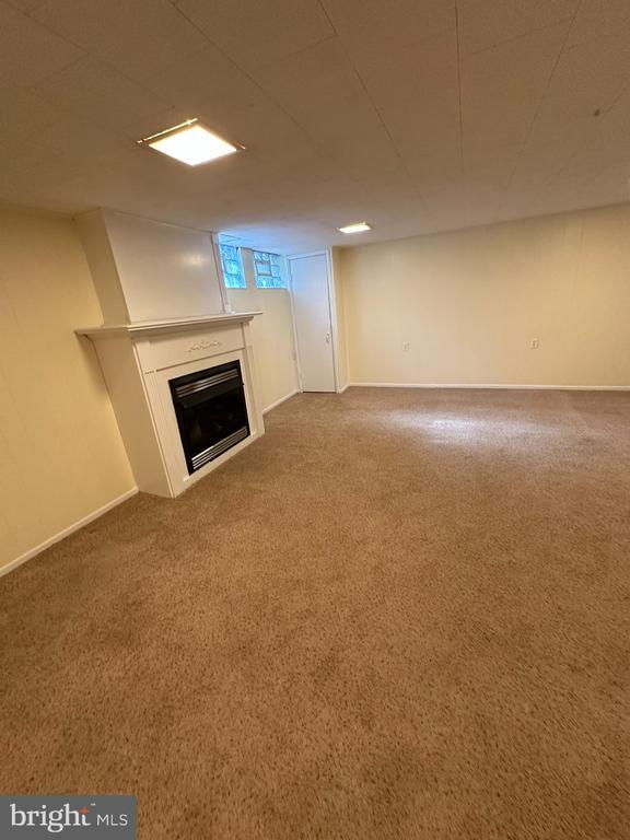 Building Photo - 1530 Cottage Ln