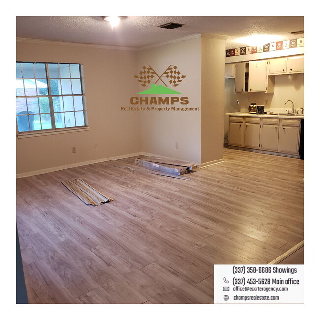 Building Photo - 402 Toronto Dr