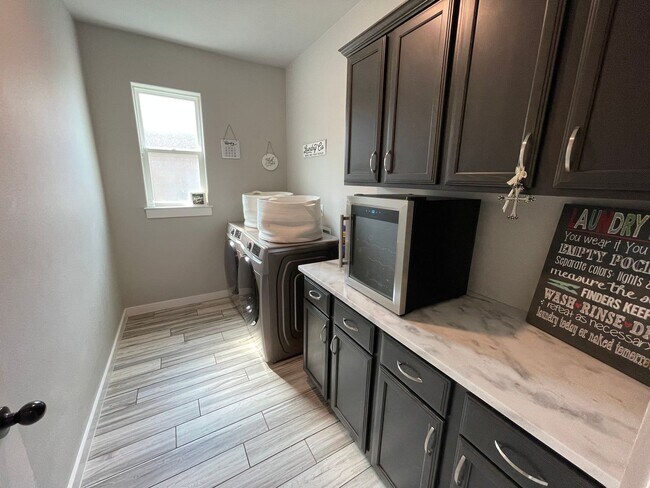 Building Photo - 4-Bedroom House for Rent in Temple
