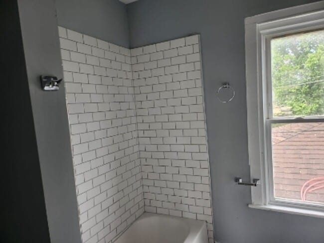 Building Photo - The Peaks on Muskegon