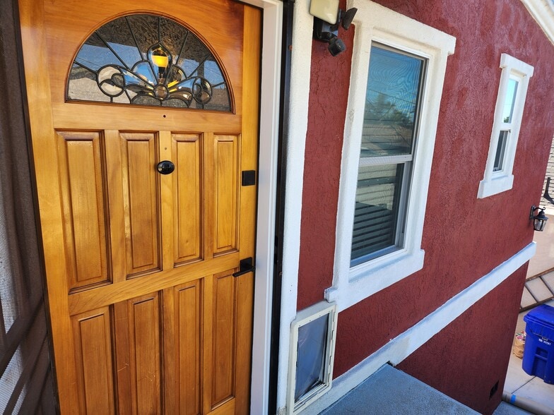 Building Photo - 3549 Highland Ave