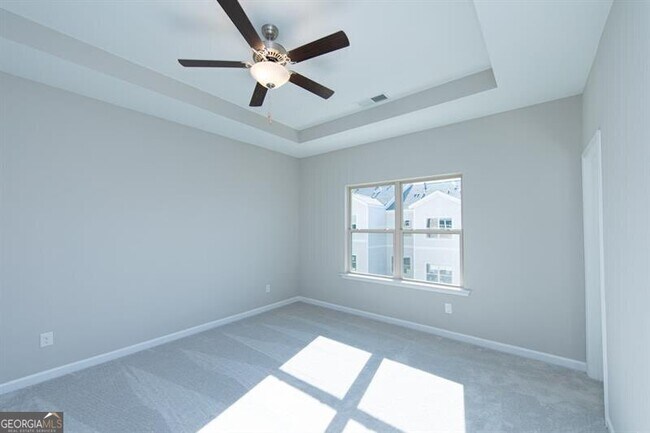 Building Photo - 272 Commons Ave