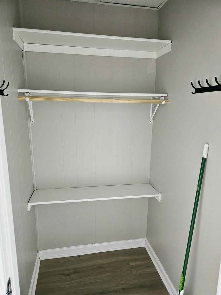 Building Photo - 313 Elm St