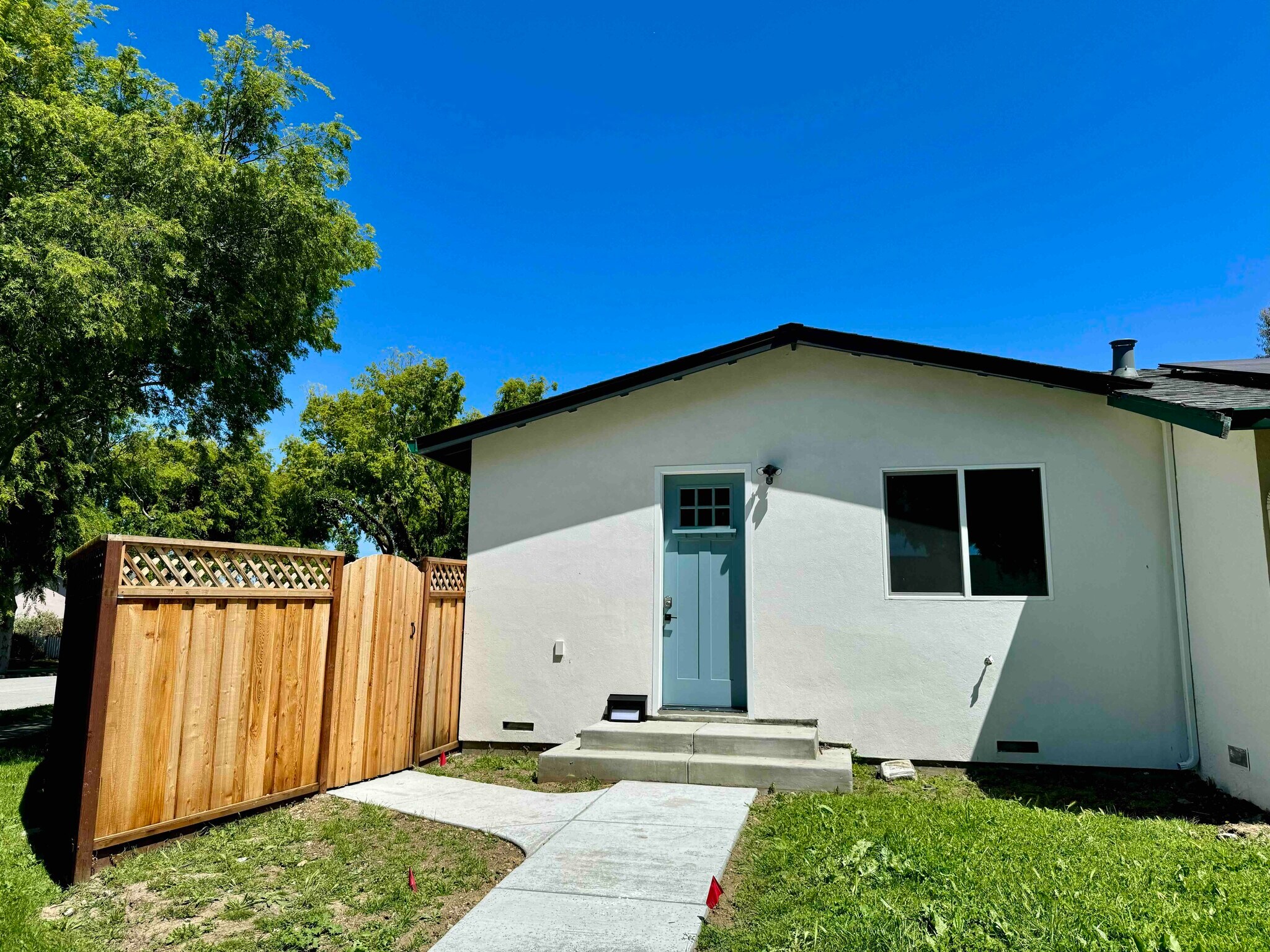 Building Photo - 7780 Inverness Dr