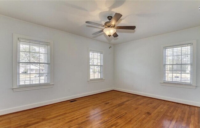 Building Photo - 69 Cedar Knoll