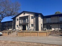 Building Photo - 2903 Clarksville St