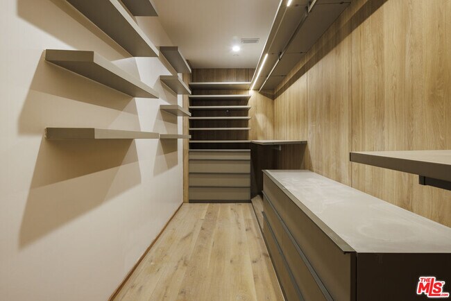 Building Photo - 3755 Camino de la Cumbre