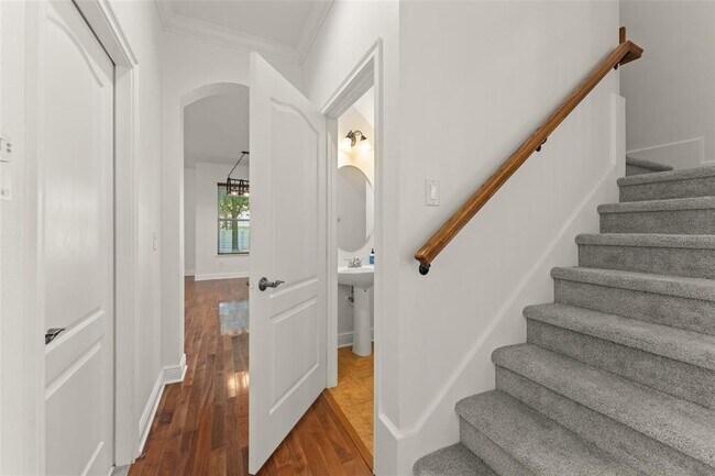 Building Photo - 13544 Riggs Way
