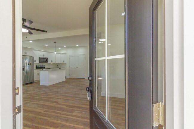 Building Photo - Live where Chattanooga comes alive!