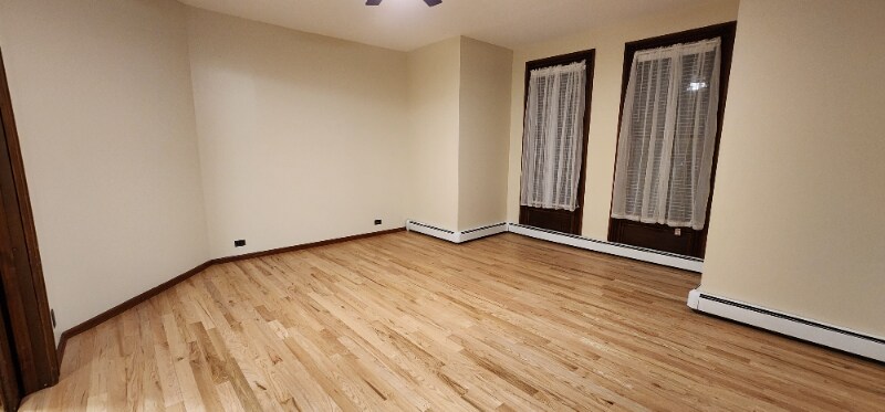 Building Photo - 33 Willow Ave