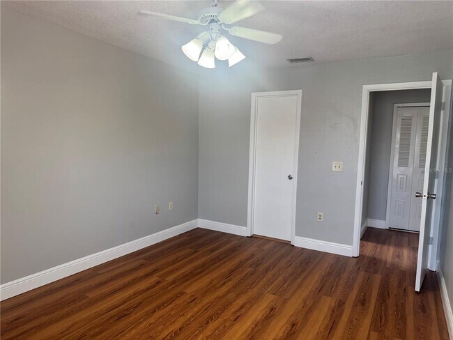 Building Photo - 3118 S Semoran Blvd