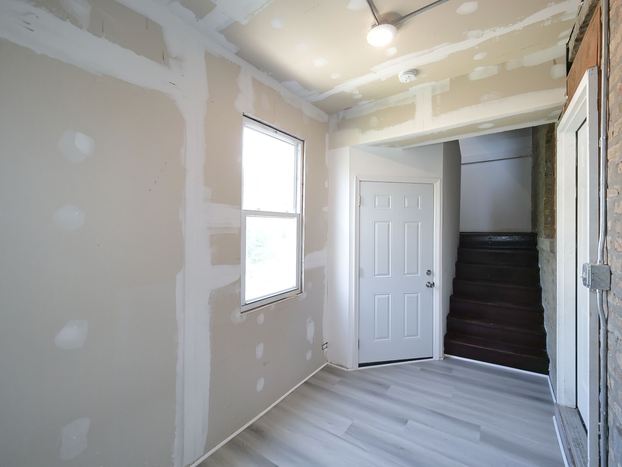 Back porch / private entrance - 5351 S Laflin St