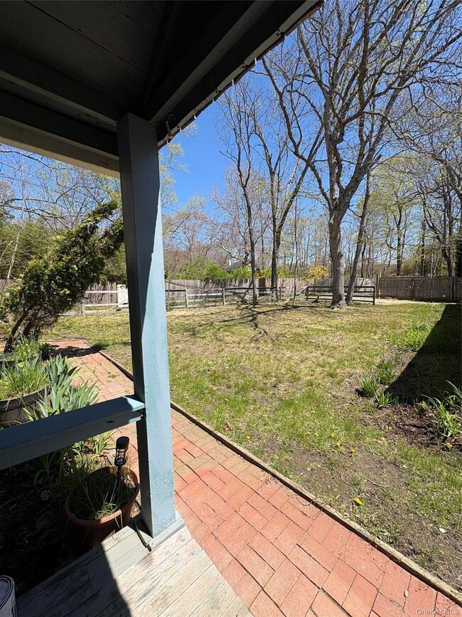 Building Photo - 134 Montauk Hwy