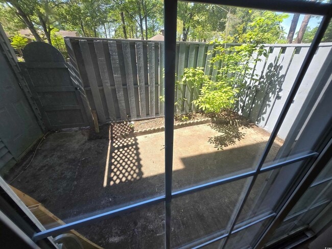 Building Photo - 830 44th Ave N