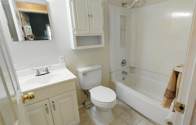 Building Photo - 1920 Americana Way