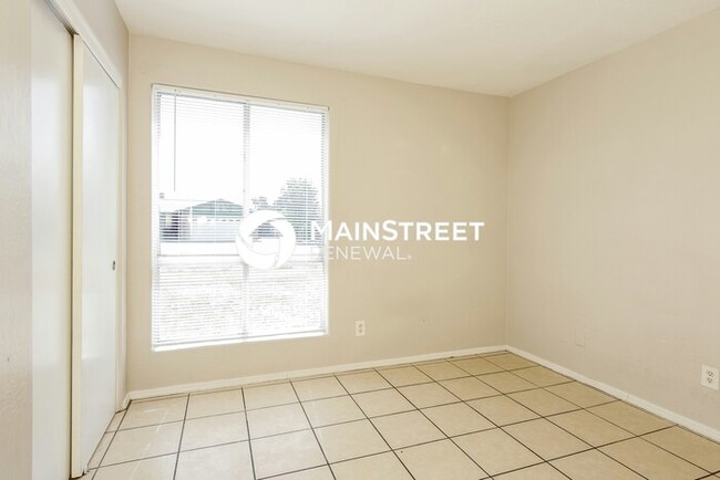 Building Photo - 3 Bedroom Pet-Friendly Home in Phoenix, AZ...