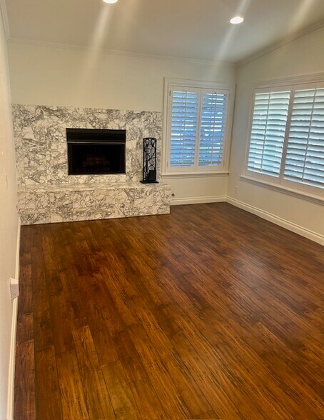 Building Photo - 1886 Cloud Ct