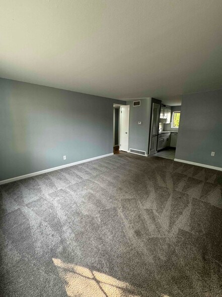 Building Photo - 44 Granville St