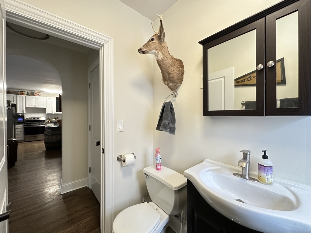 Building Photo - 912 Green Bay Rd