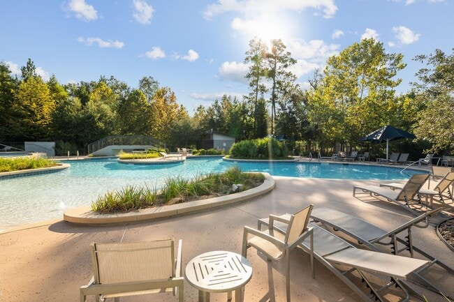 Building Photo - 4055 Woodland Meadow Dr