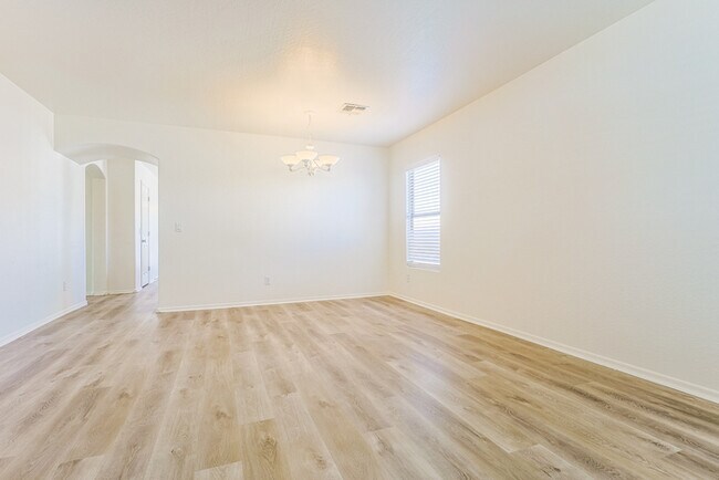 Building Photo - 3113 W Hayden Peak Dr