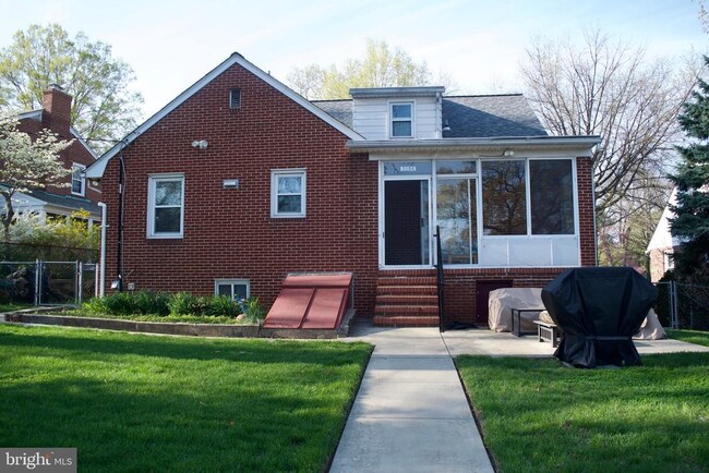Building Photo - 3104 Dunglow Rd