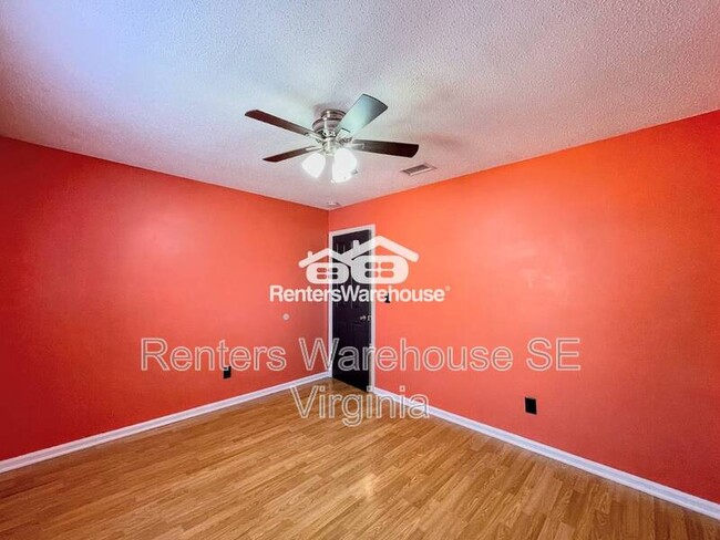 Building Photo - 1517 Glenmont Ct