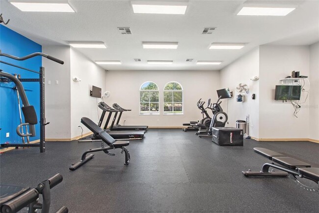 Building Photo - 546 Windsor Pl