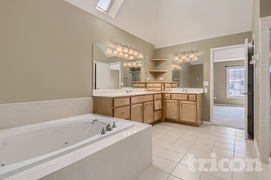 Building Photo - 2512 Champion Rd