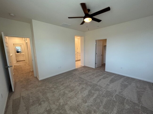 Building Photo - Beautiful Newer 4 Bedroom Home in Aspen-Sequoia Trails with Solar!