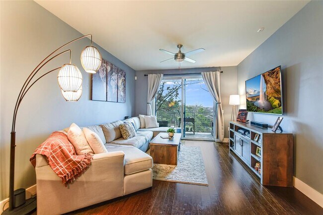 Building Photo - 2805 Dulce Ln